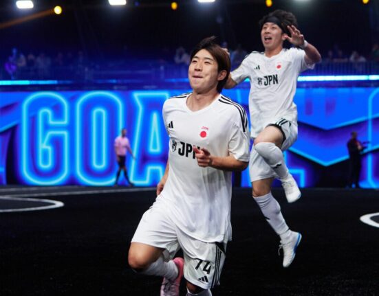 Shunsuke Nakamura artilheiro do Japão na Copa do Mundo da Kings League